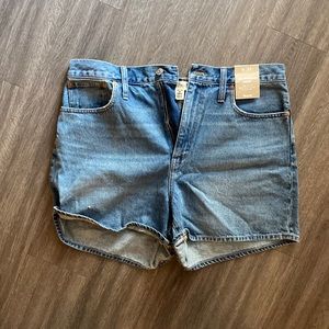 NEVER WORN Madewell Denim Shorts